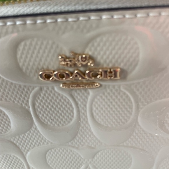 NWOT Coach Cream Wristlet Bag - Picture 10 of 11
